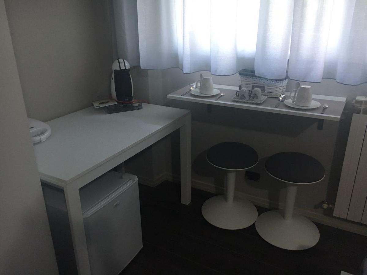 Bed and Breakfast Family Rose Como Exterior foto